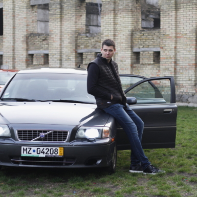 volvo_s80_locar-scaled